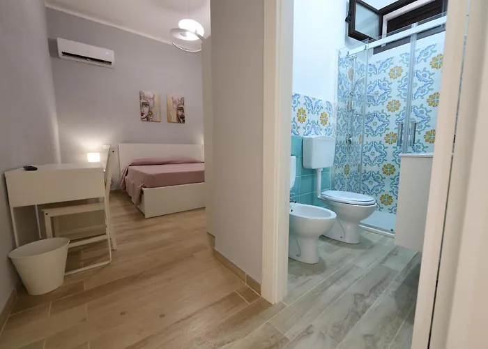 Casa Vacanze Da Nonno Peppe / Suites 1, 2, & 3