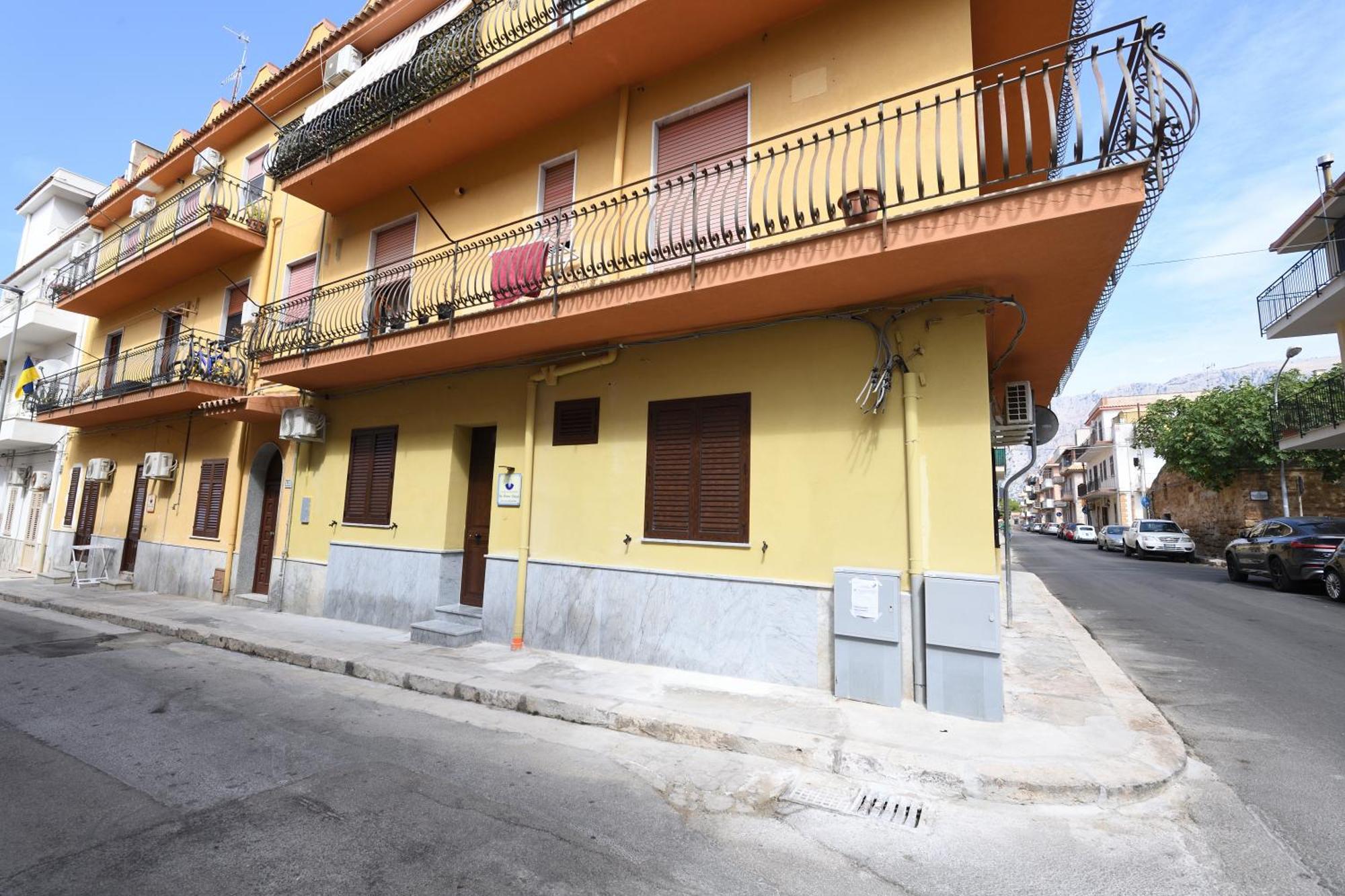 Casa Vacanze Da Nonno Peppe / Suites 1, 2, & 3 Appartamento