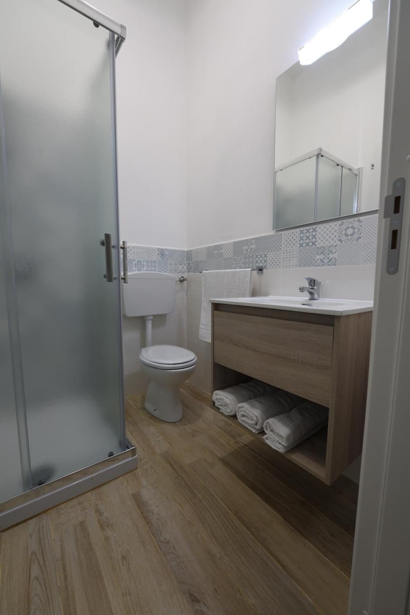 Appartamento Casa Vacanze Da Nonno Peppe / Suites 1, 2, & 3 Terrasini