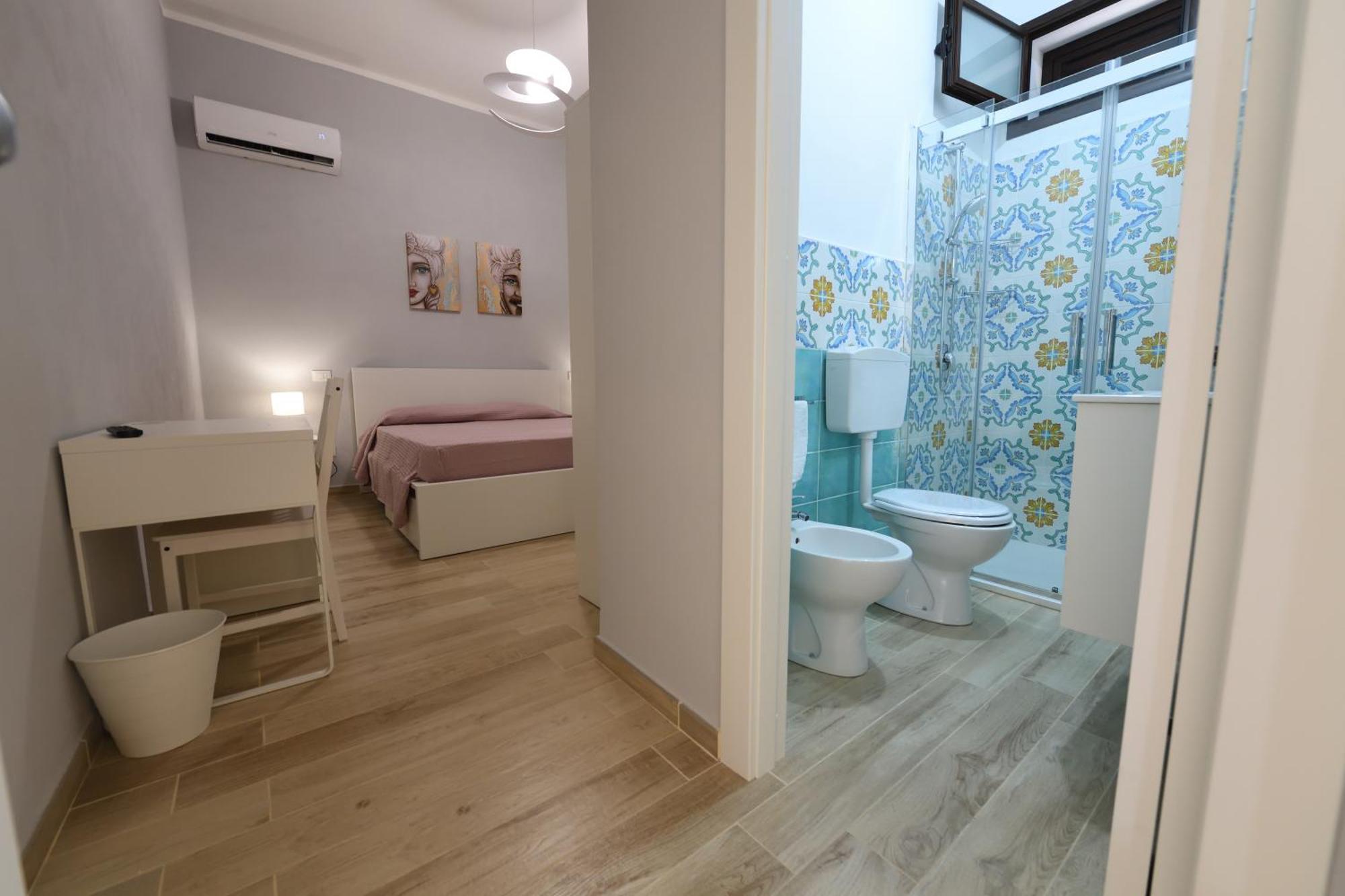Casa Vacanze Da Nonno Peppe / Suites 1, 2, & 3 *